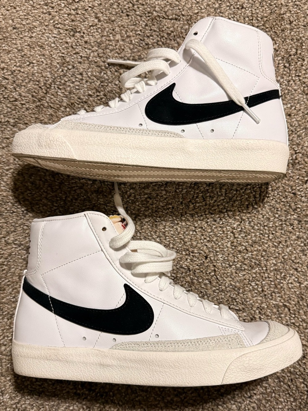 Nike Blazer Mid '77